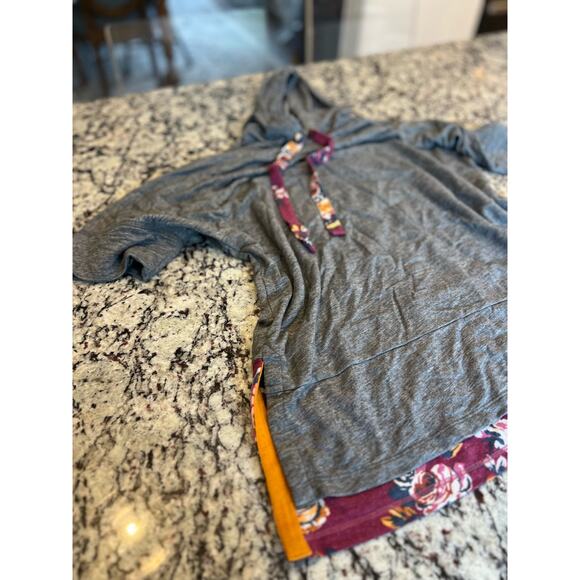 Matilda Jane top size S floral hooded - Picture 8 of 12